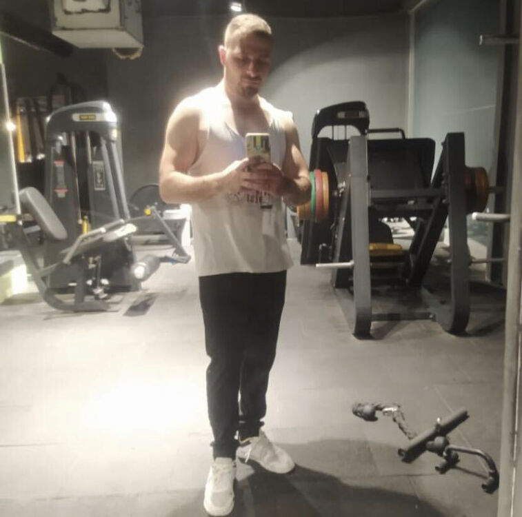  ,   Emrah, 33 ,   ,   