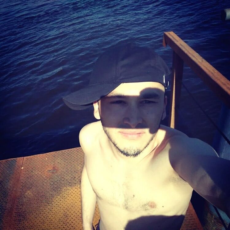  ,   Kamol, 34 ,   c 