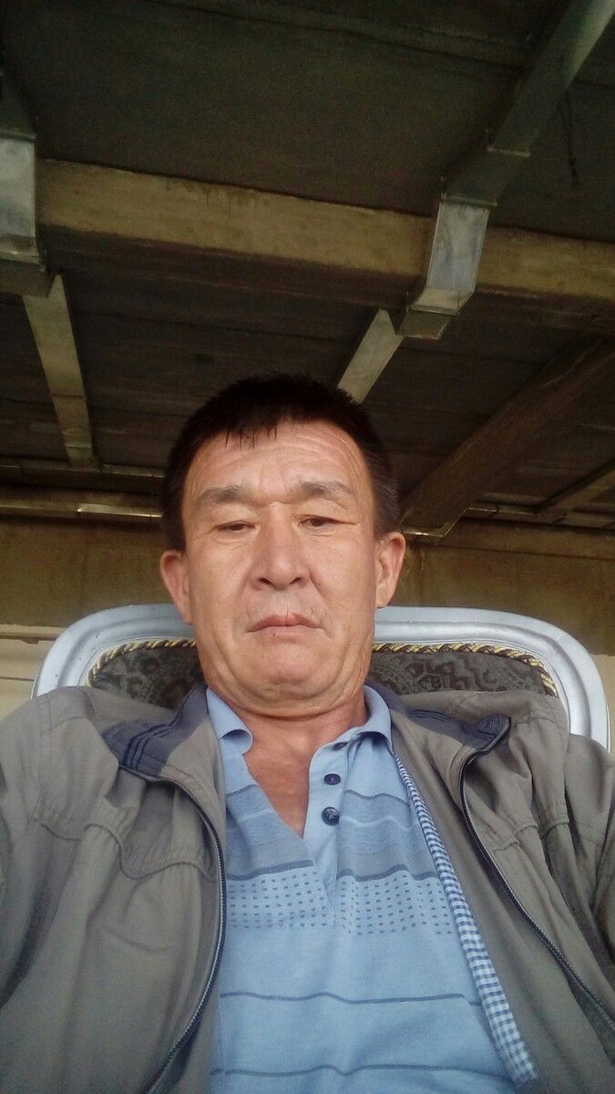  ,   Adil, 52 ,   ,   , c 