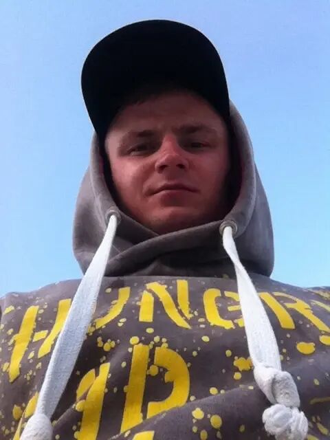  30137209  Evgeny, 35 ,    