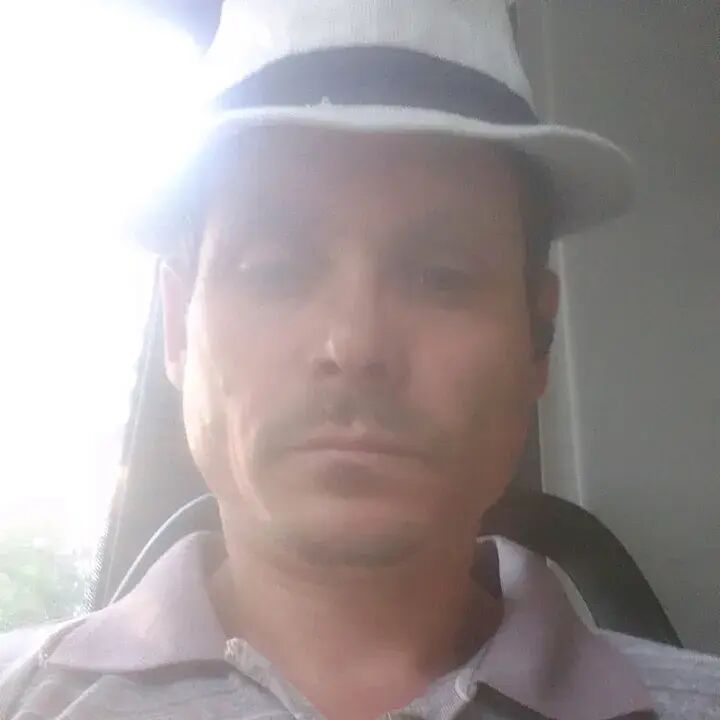  52622499  Ivan, 38 ,    