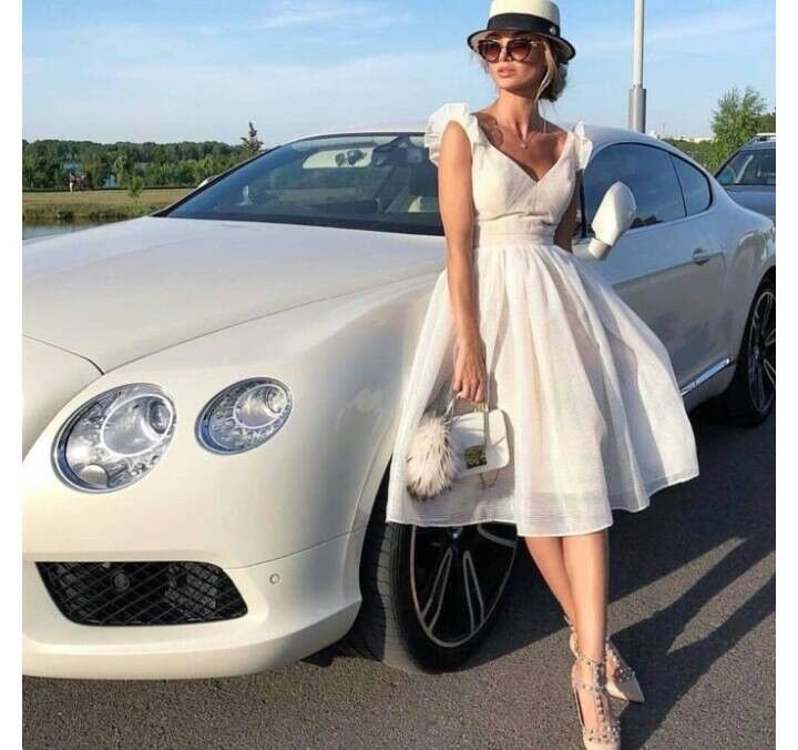  ,   Lilia, 38 ,  