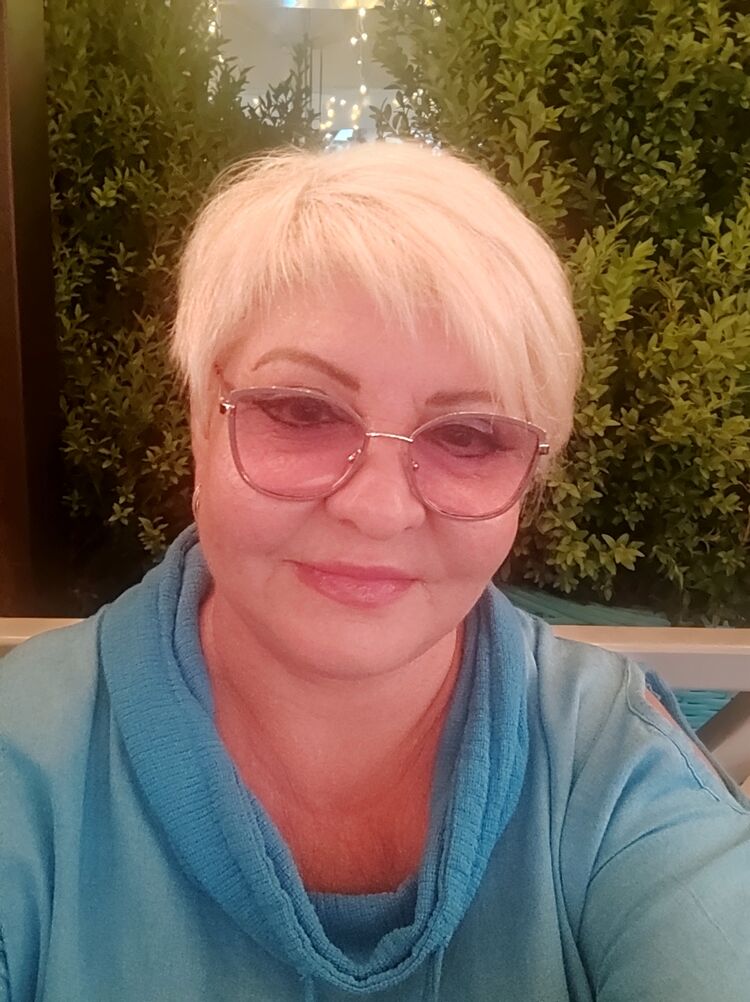  45619479  Lari Buona, 59 ,    -