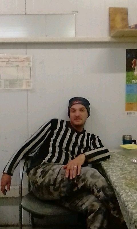  18260249  , 37 ,    