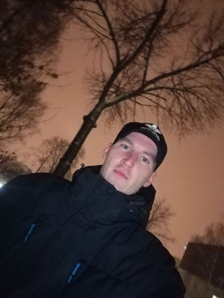  53795449  Igor, 35 ,    