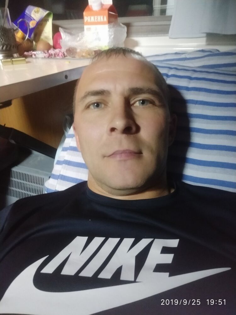  18225599  , 46 ,    