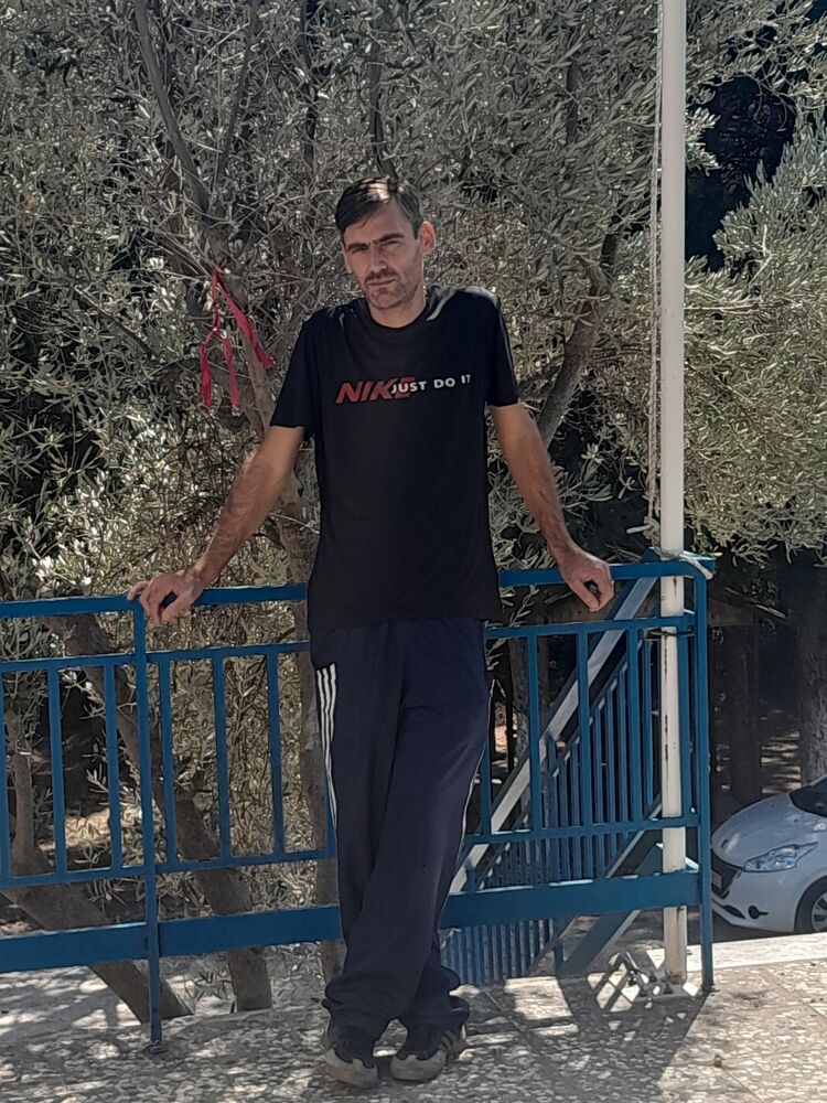  30964709  Seri, 40 ,    