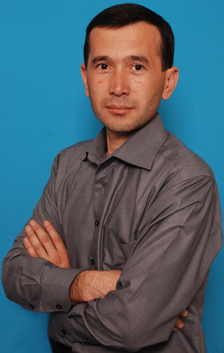  ,   Alisher, 49 ,     , c 