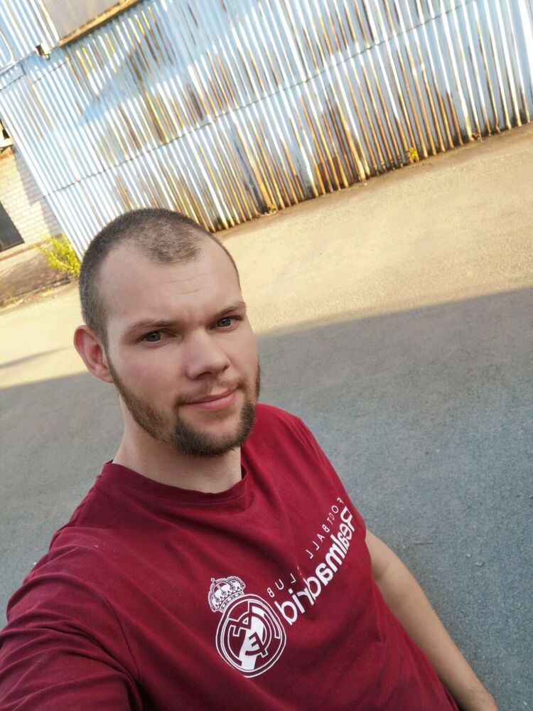  ,   Nikita, 32 ,     , c 