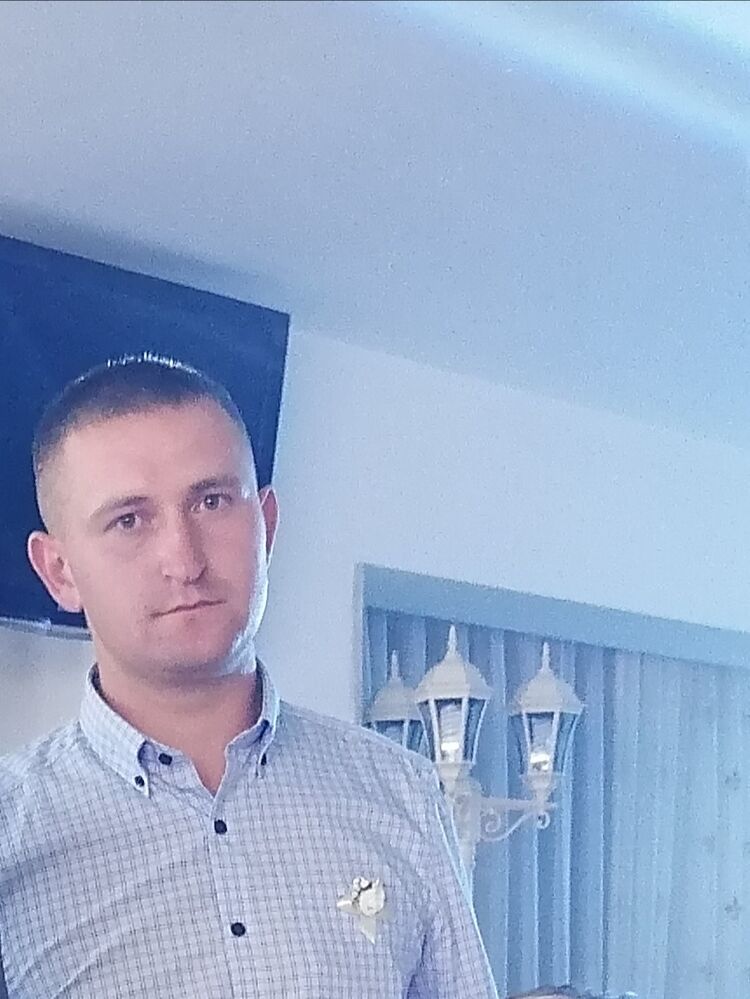  ,   Ivan, 31 ,   ,   