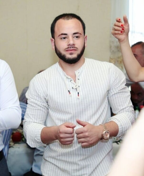  ,   Davo, 28 ,   ,   
