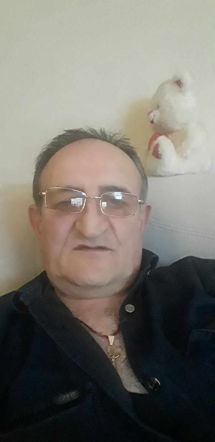  30074809  , 61 ,    