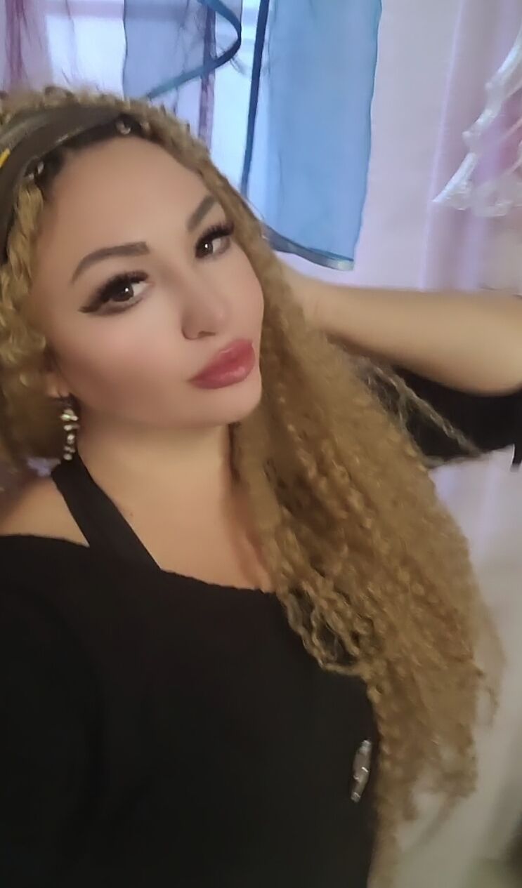  47303979  MissKris, 34 ,    