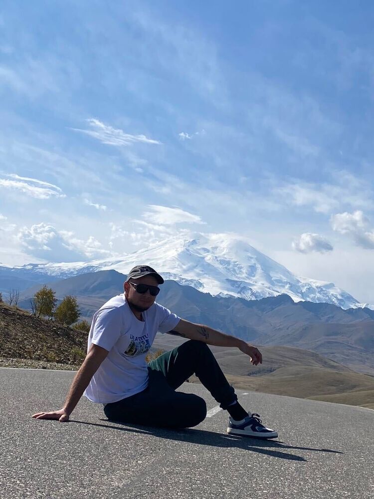  -,   ARTEM, 34 ,     , c 
