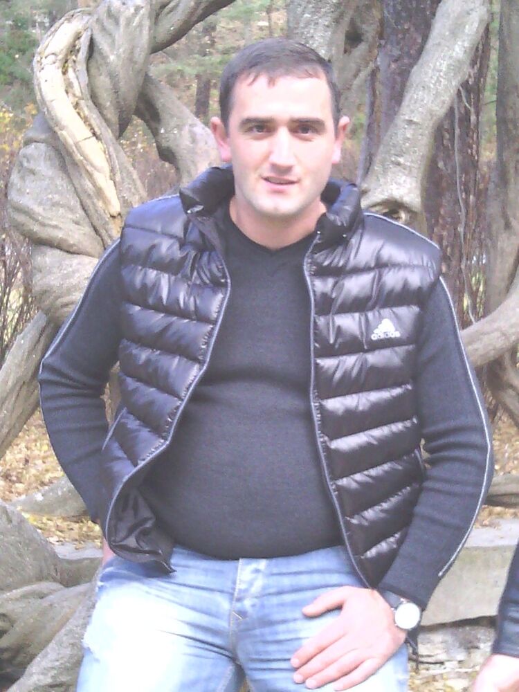  4494819  Giorgi, 40 ,    