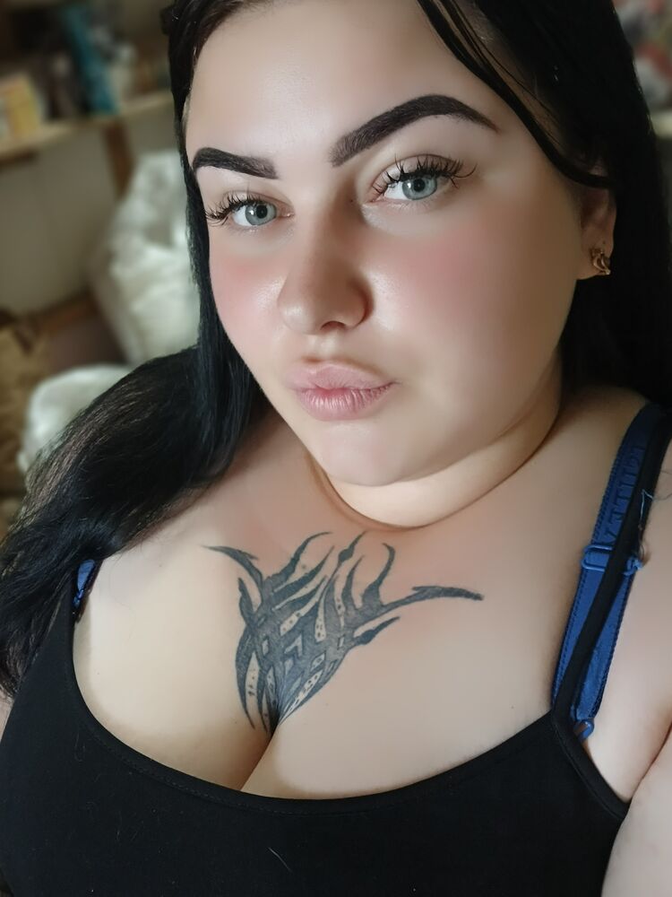  52715249  Valeriya, 19 ,    