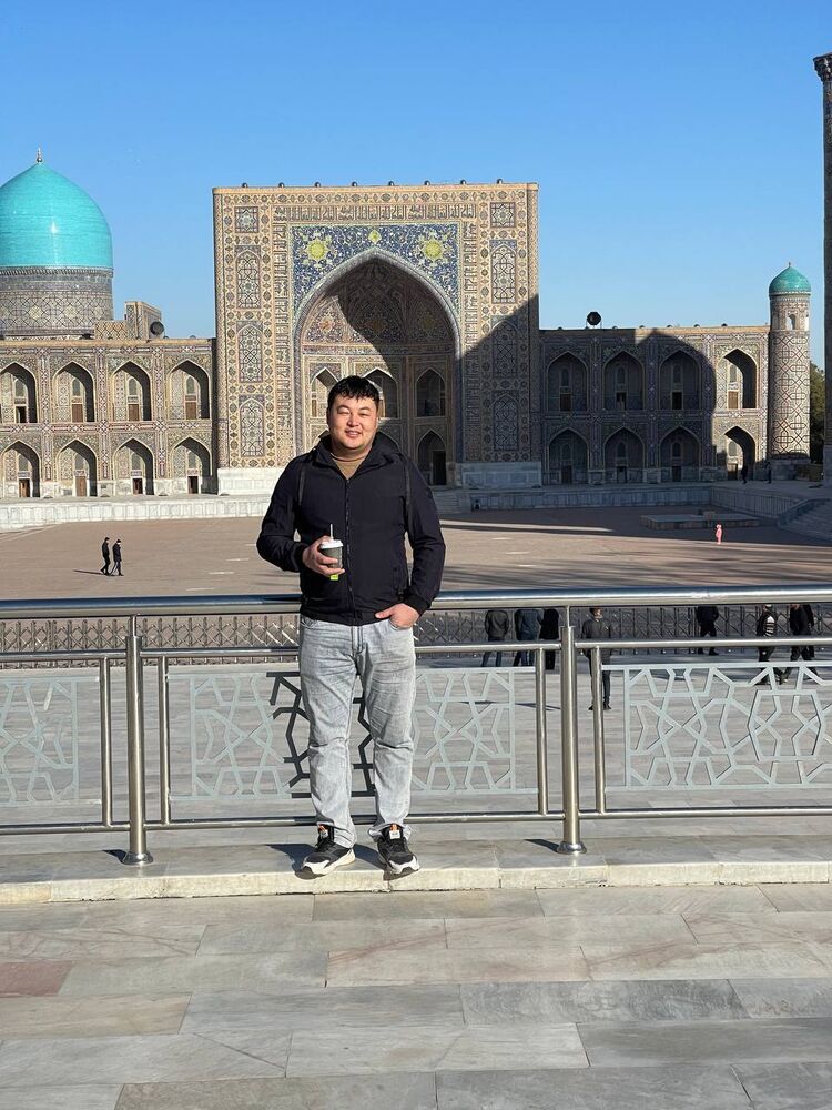  26574369  Edik, 35 ,    