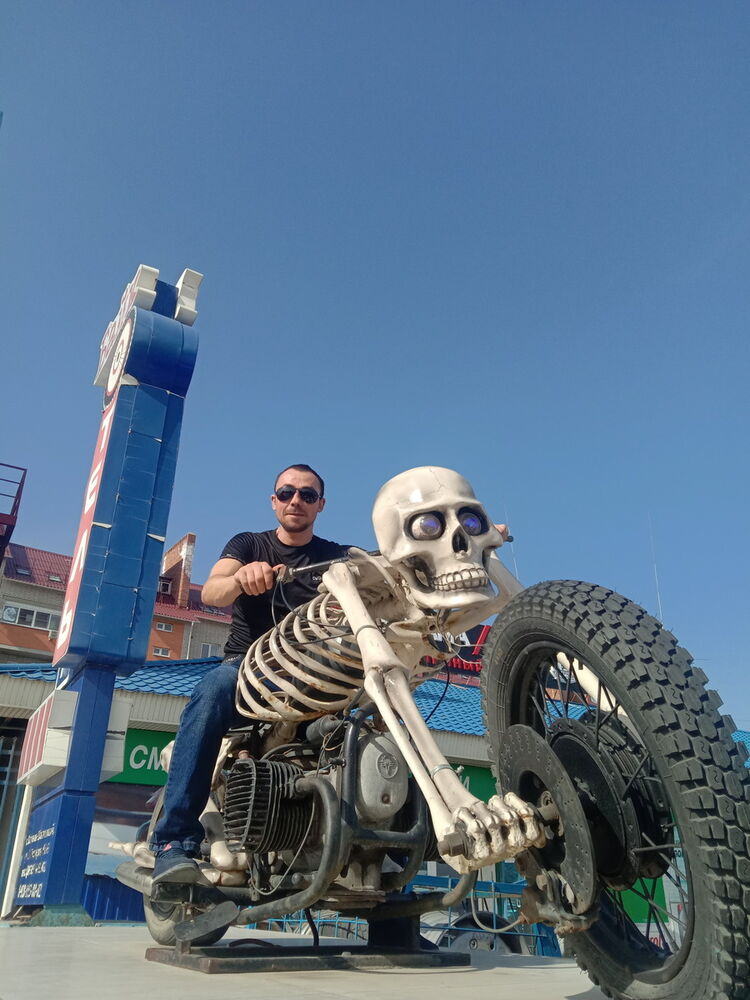  ,   Sergei, 39 ,   ,   , c 