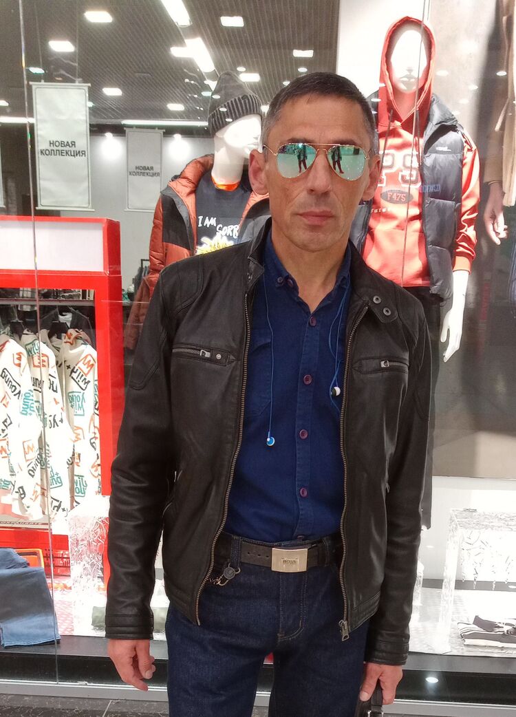  ,   Oleg, 59 ,   c , 