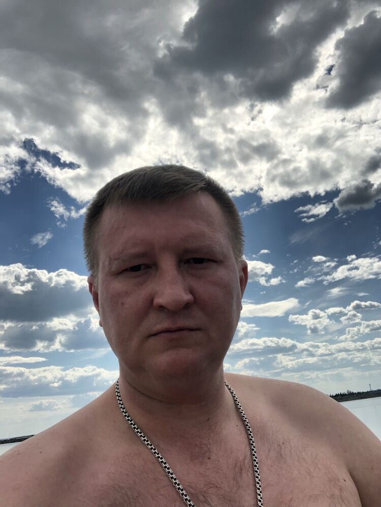  40476129  , 42 ,    
