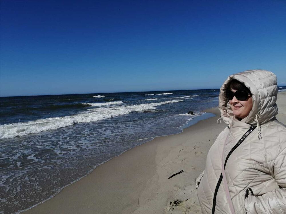 ,   Yana, 43 ,   ,   , c 