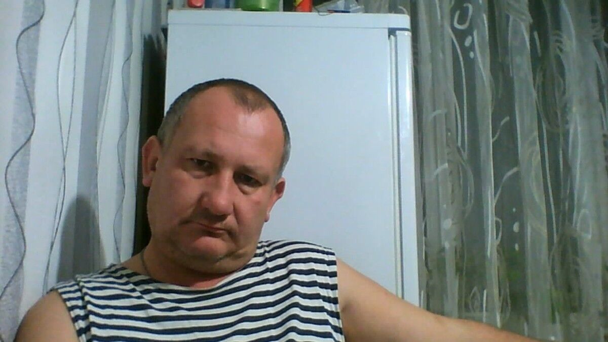  ,   Sergei, 33 ,   ,   , c 