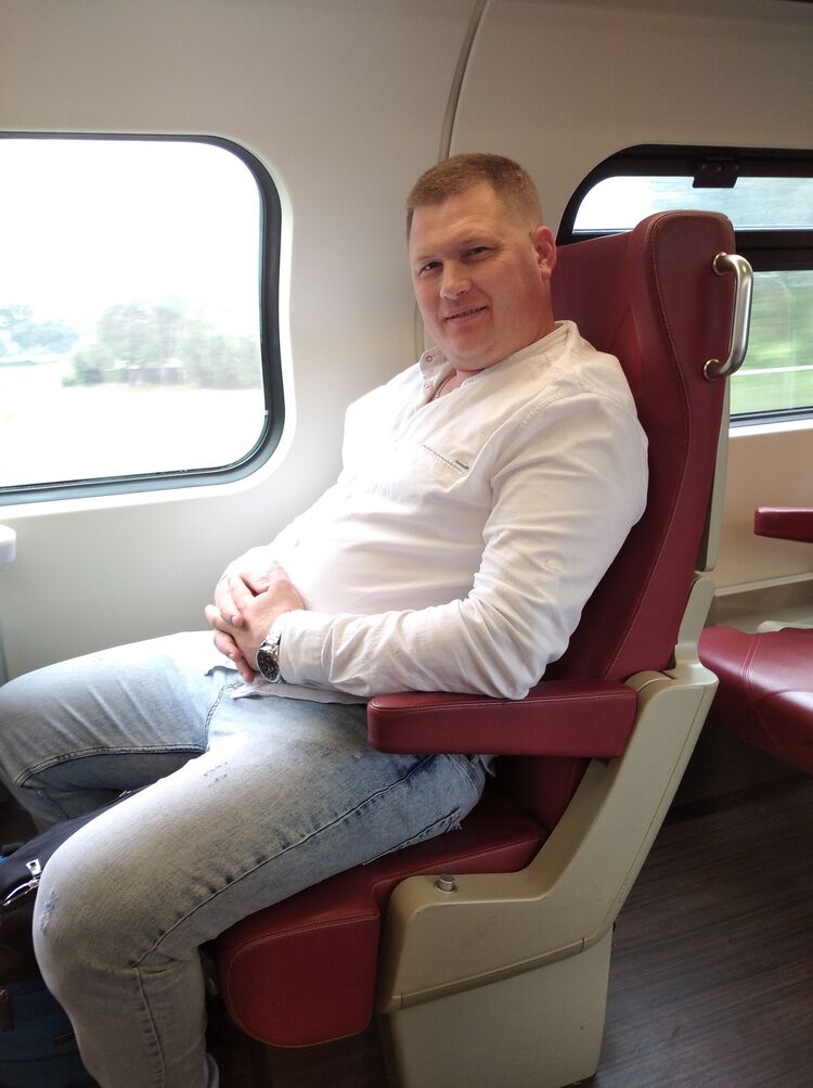  41000449  Alexandr, 36 ,    Lochem