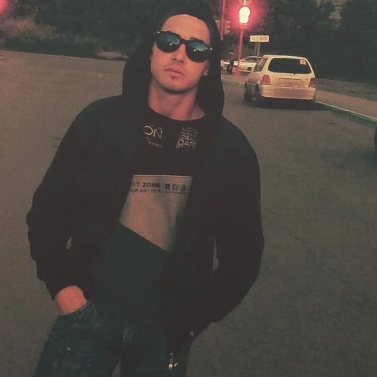  46818599  Dmitry, 32 ,    