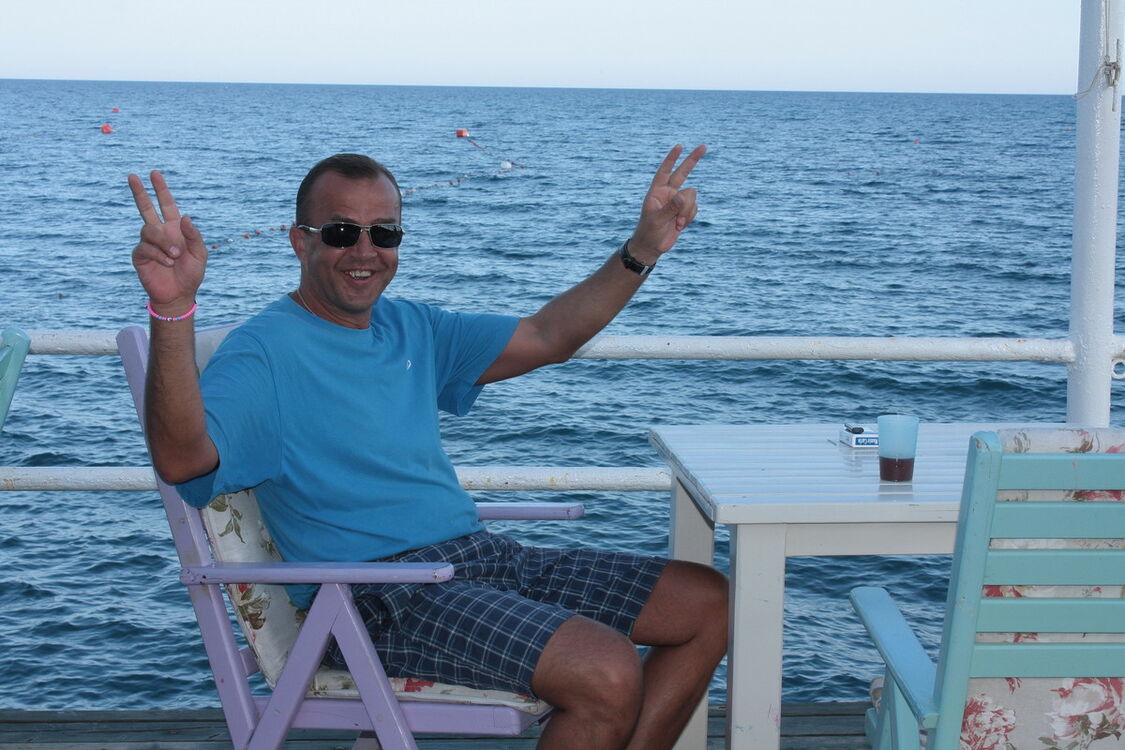  ,   Vitalik, 54 ,     , c 