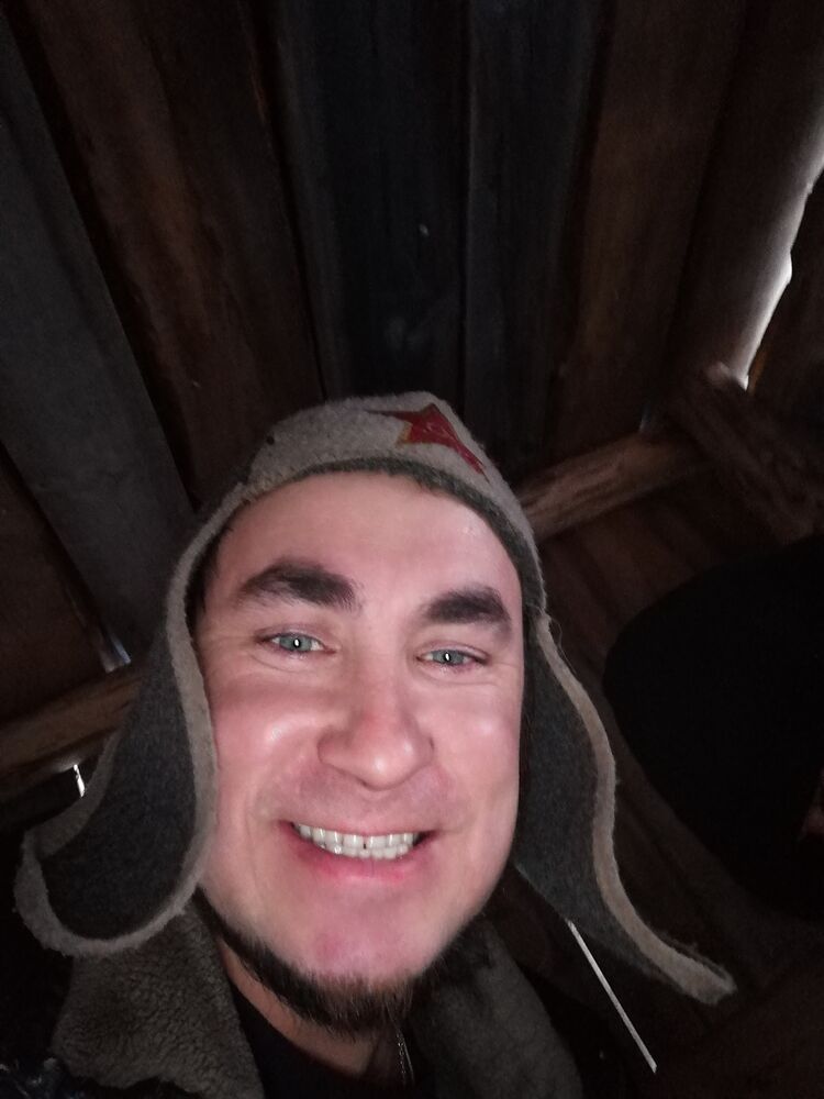  28766009  Vladimir, 34 ,    