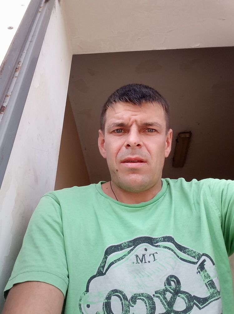  ,   Andrei, 39 ,   ,   , c 