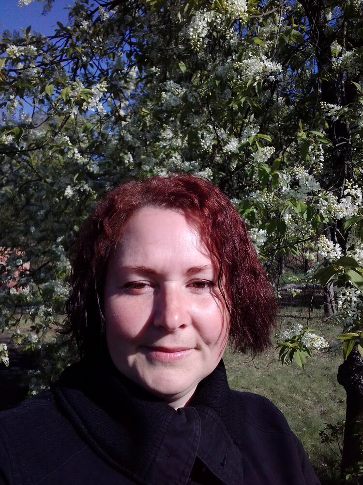  54565329  Helly, 43 ,    