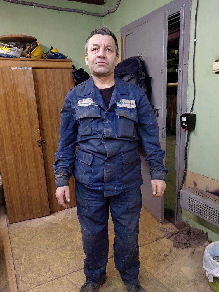  52070789  , 52 ,    