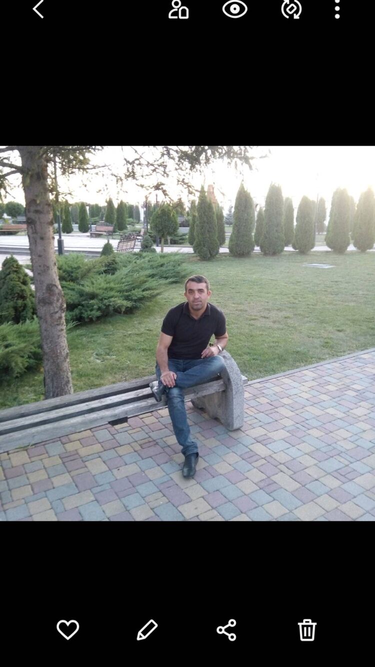  ,   Tigran, 38 ,   ,   