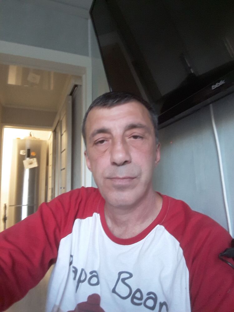 37875469  , 52 ,    