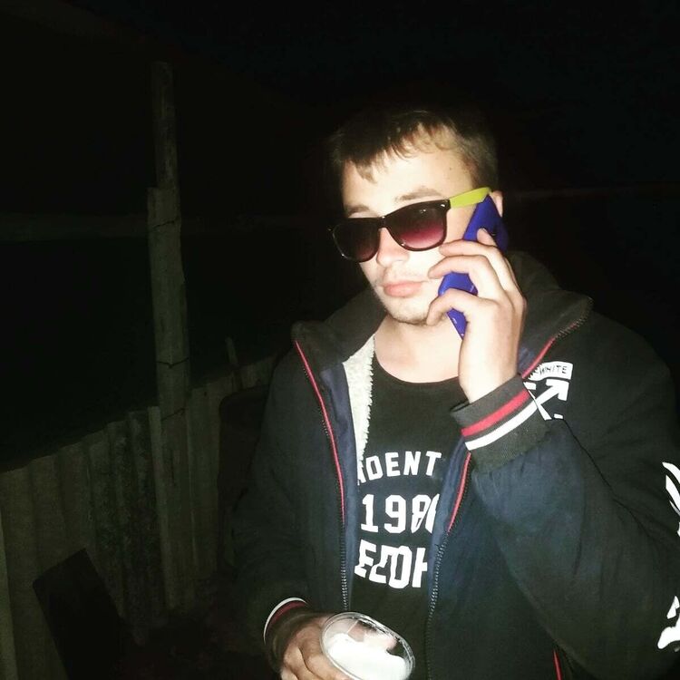  20291479  Sergiu, 26 ,    