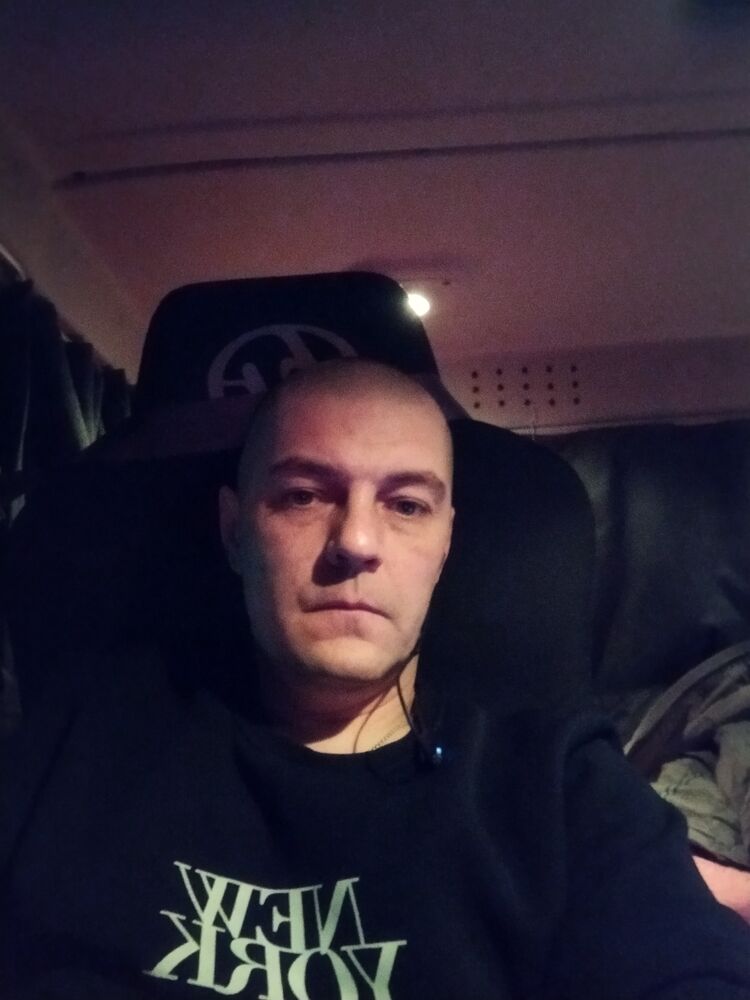  42879069  , 43 ,    