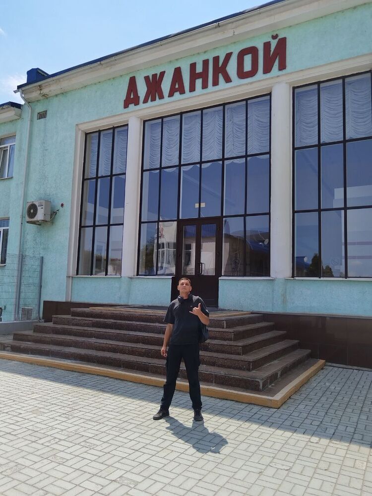  ,   Vladimir, 37 ,   ,   , c 