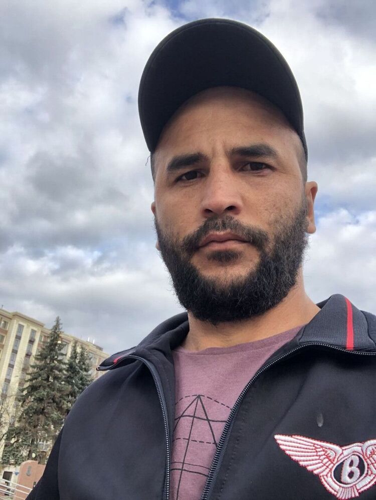  30268539  Ulugbek, 36 ,    
