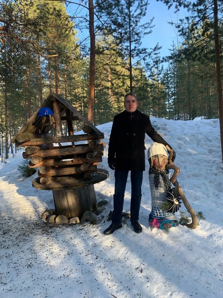  ,   Vadim, 44 ,   , 