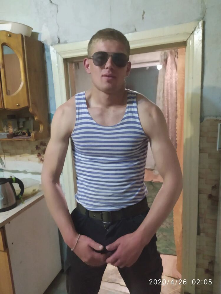  27625829  Denis, 26 ,    