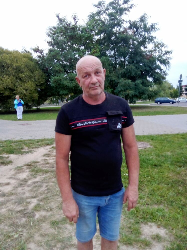 ,   Viktor, 62 ,   ,   