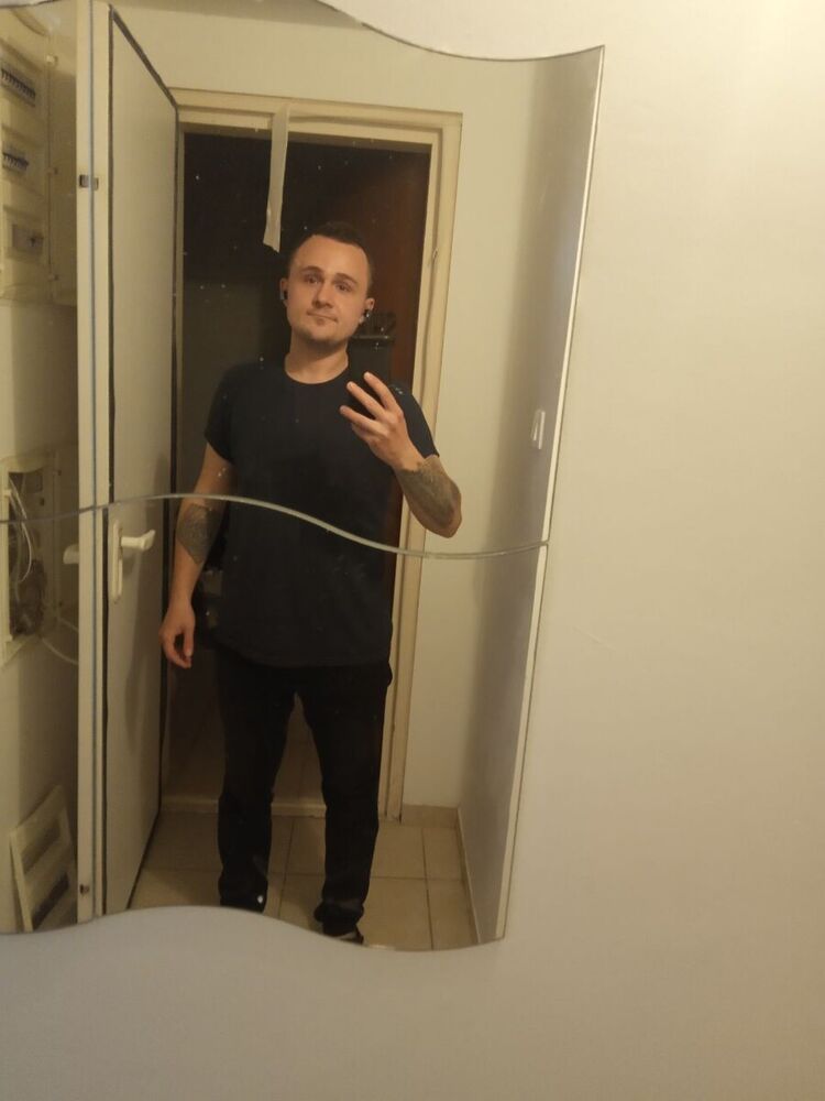  22460519  Val, 29 ,    