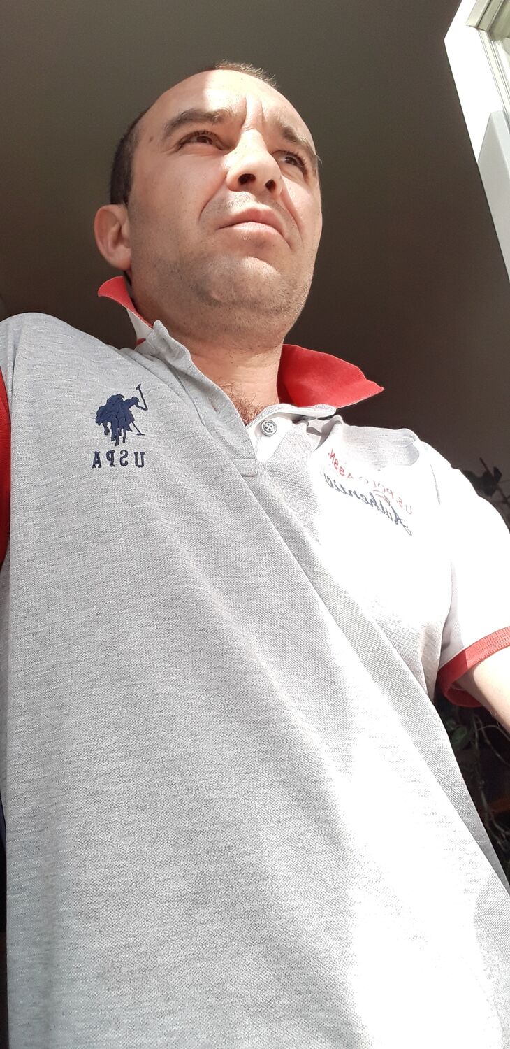  25462119  Sergiu, 36 ,    Radlice