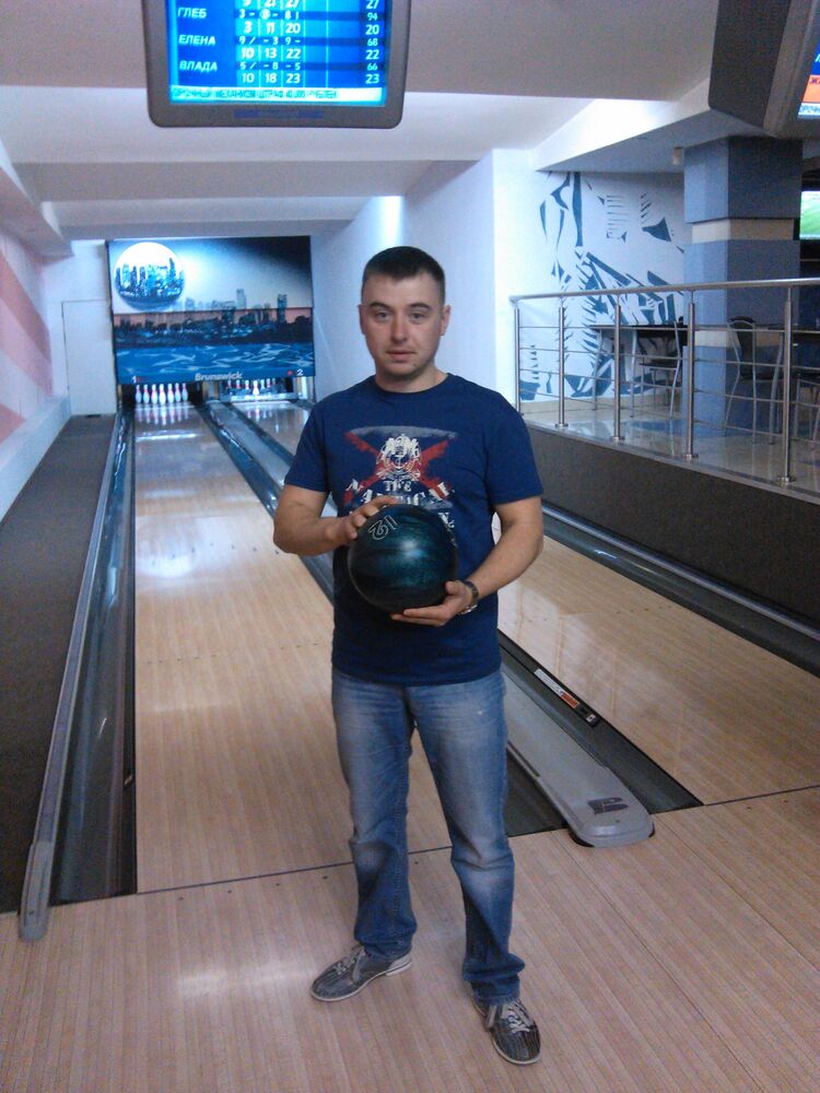  33272269  Ivan, 41 ,    