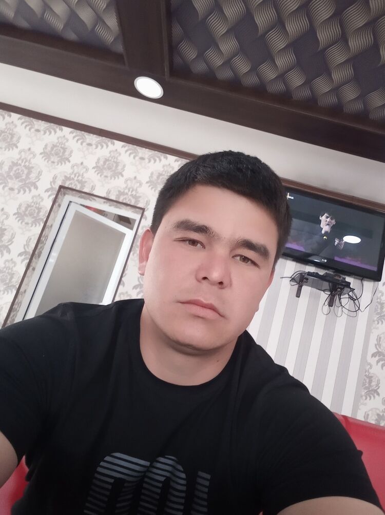  15777869  Iskander, 34 ,    