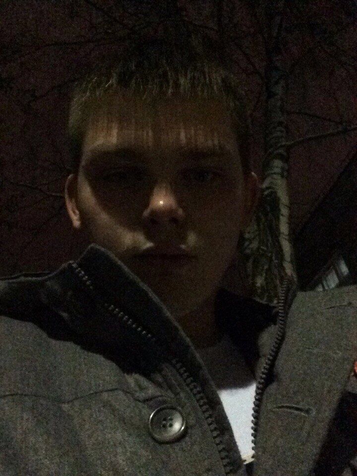  54381499  Denis, 27 ,    