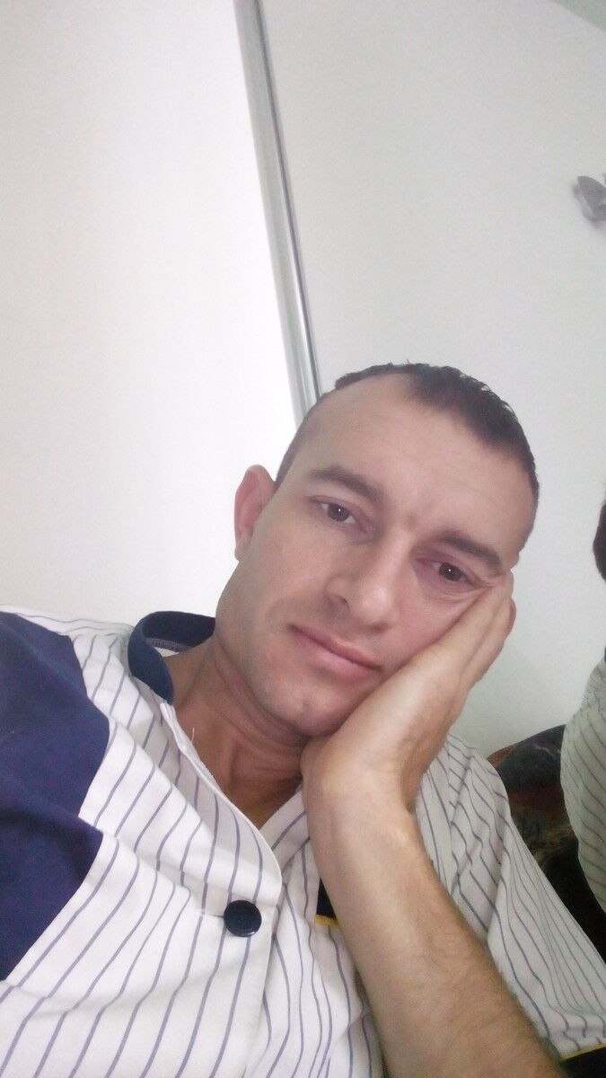  10545379  Victor, 40 ,    