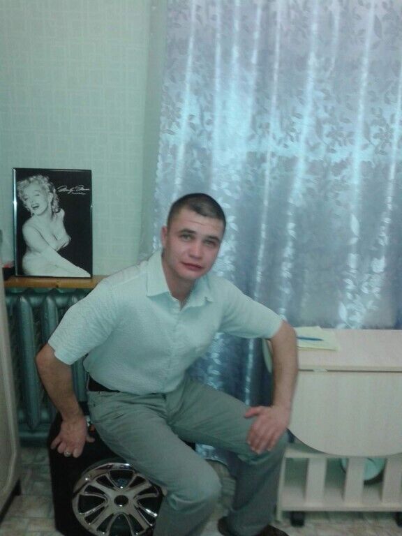  ,   Alex, 34 ,   ,   