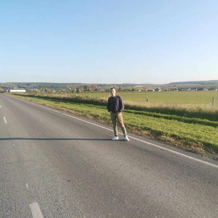  46292429  Vadim, 22 ,    